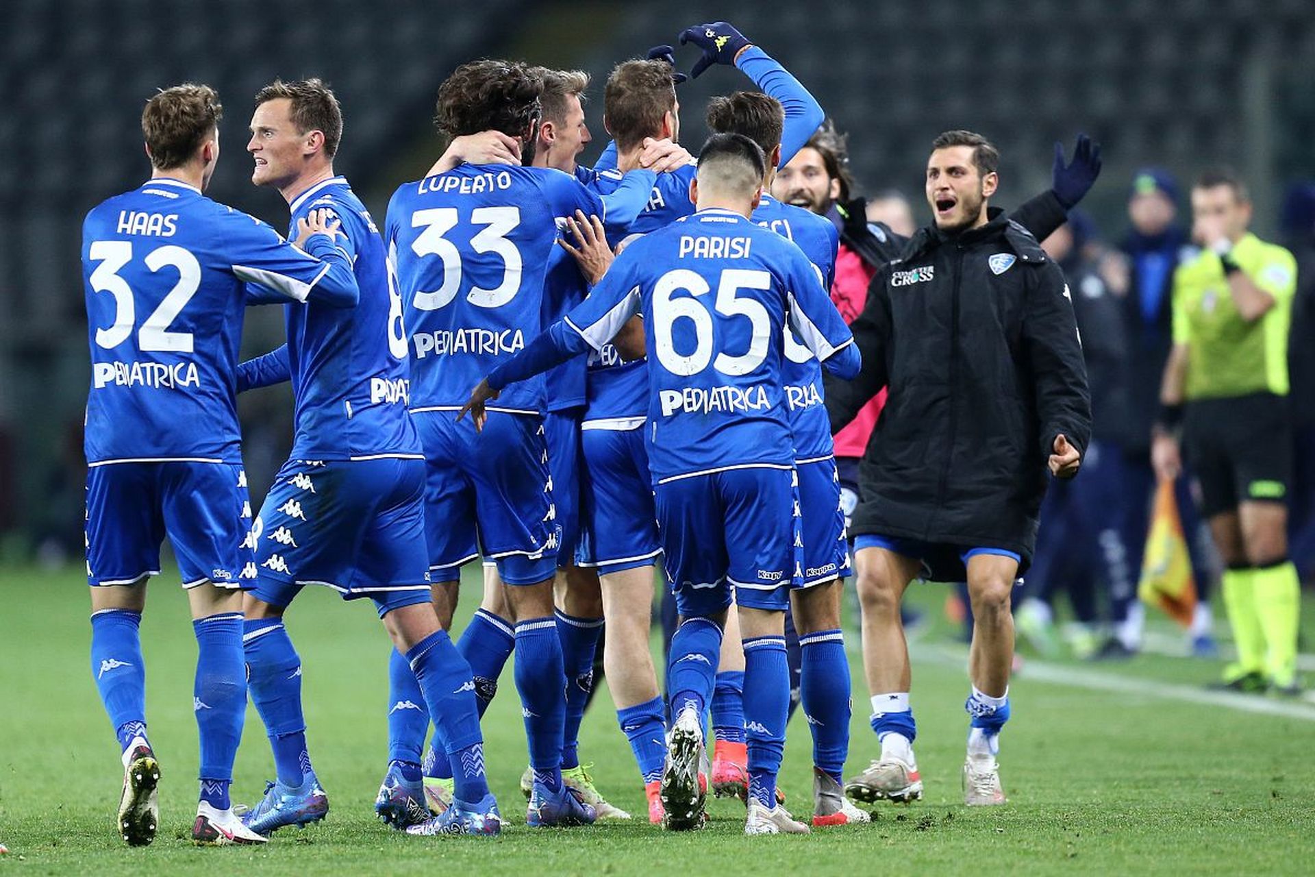 仅展现了德 仅展现了德